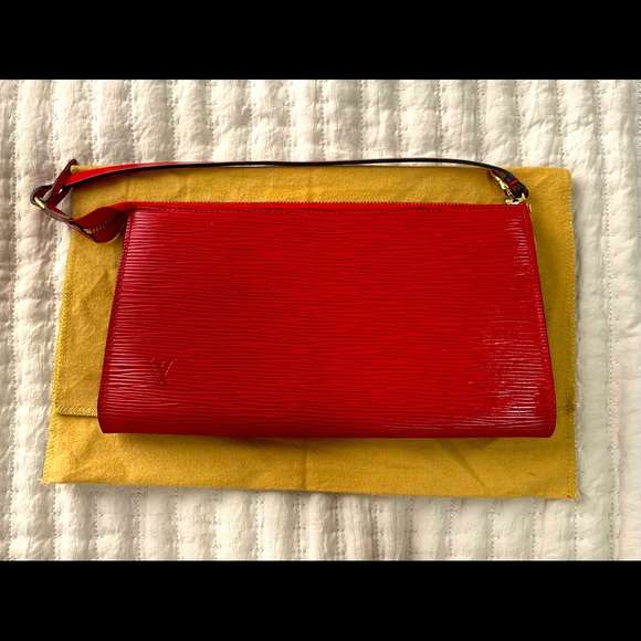 Vintage Louis Vuitton Epi Leather purse - Picture 1 of 5